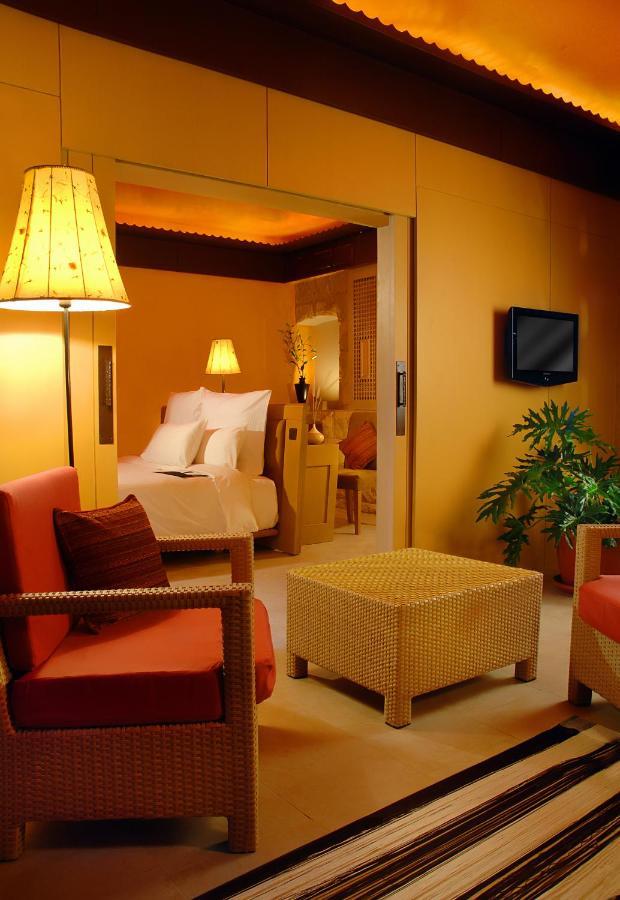 Le Méridien Dahab Resort&Spa Exterior foto A suite at the Royal Garden Villas